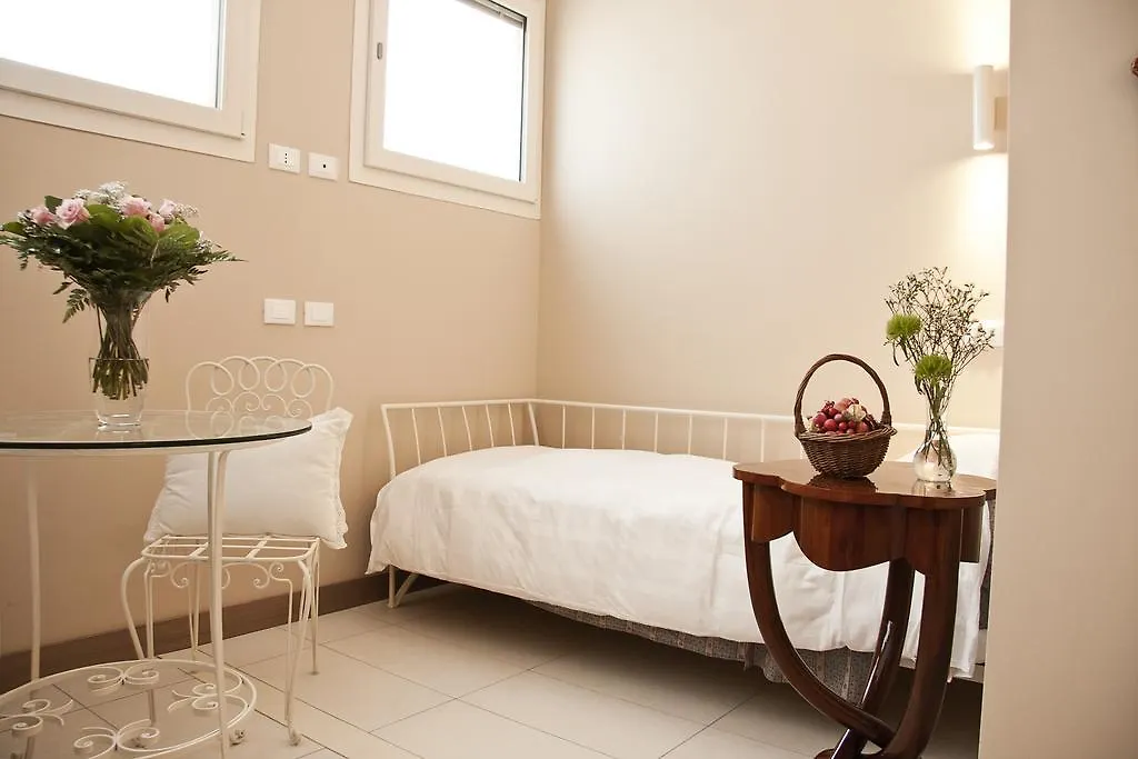 La Castellana Loft Hotel Бергамо