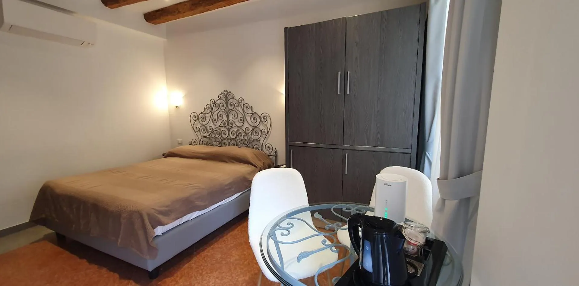 La Castellana Loft Hotel Бергамо