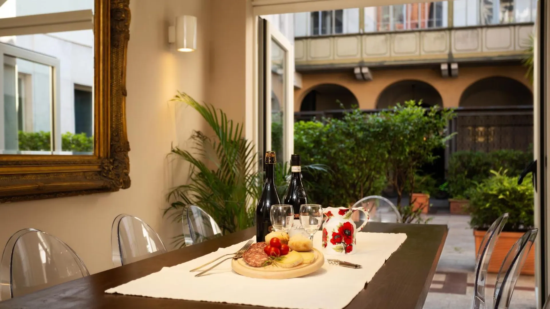 La Castellana Loft Hotel Бергамо